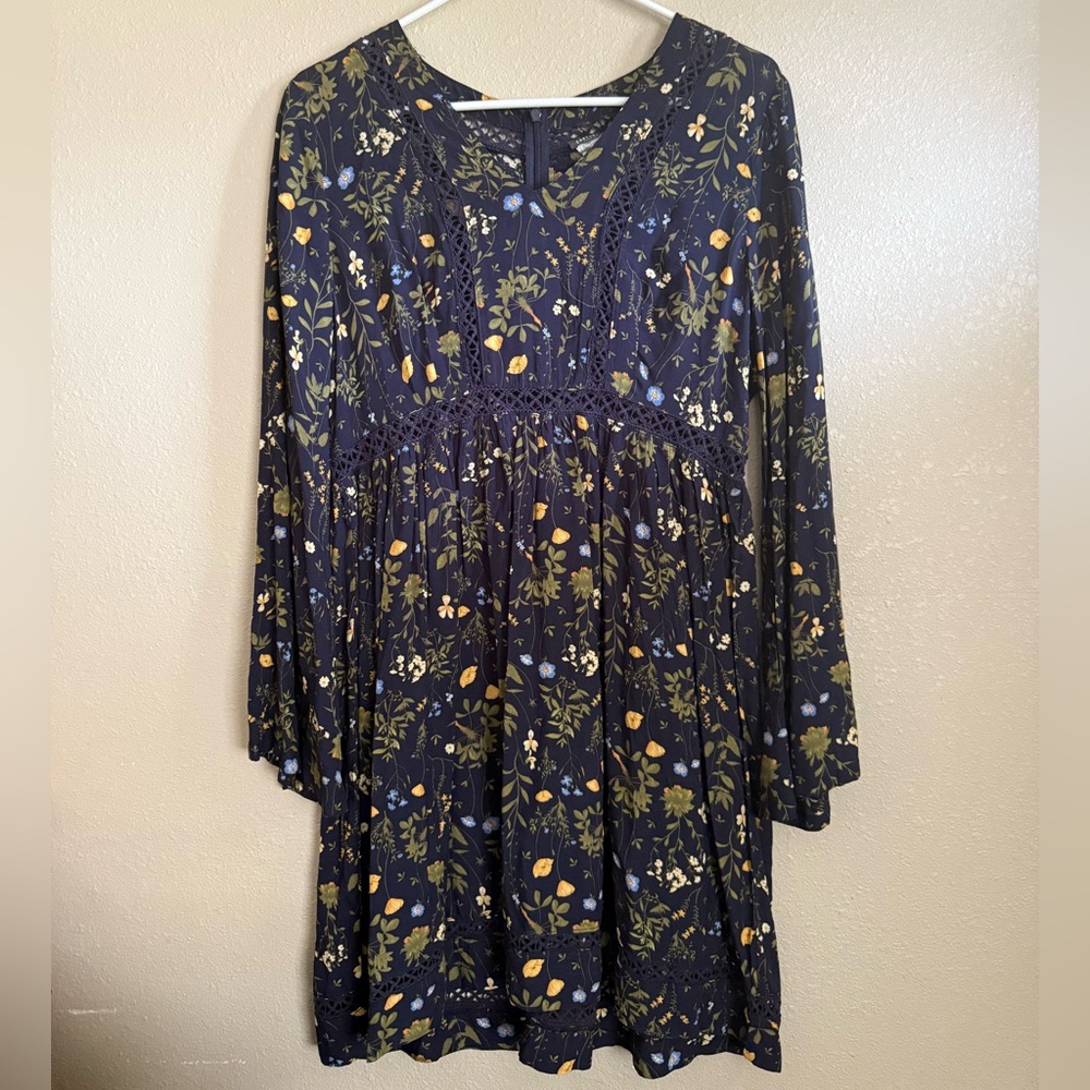 Earthbound Long Sleeve Women’s Blue/Yellow Floral Dress L